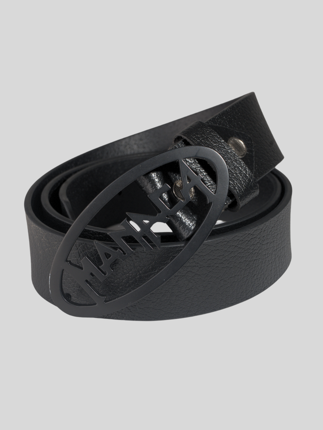 Manaca Font (Black Matte)