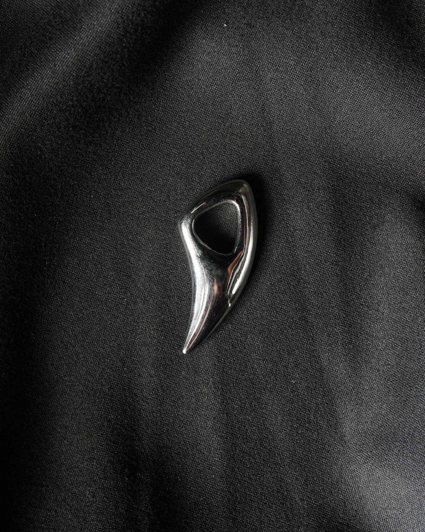 Manaca Quantum Flame Pendant