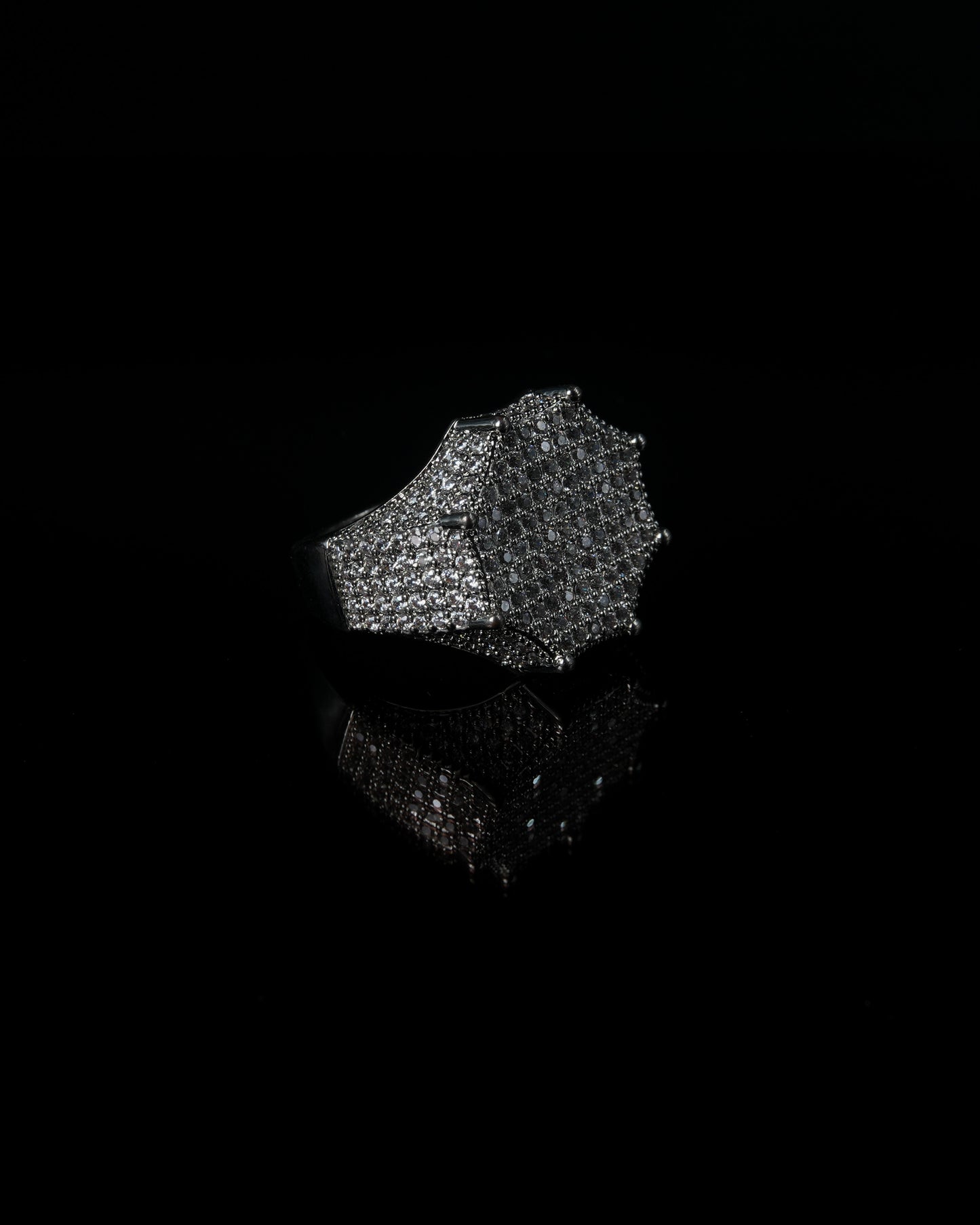 Manaca Octaforge Ring