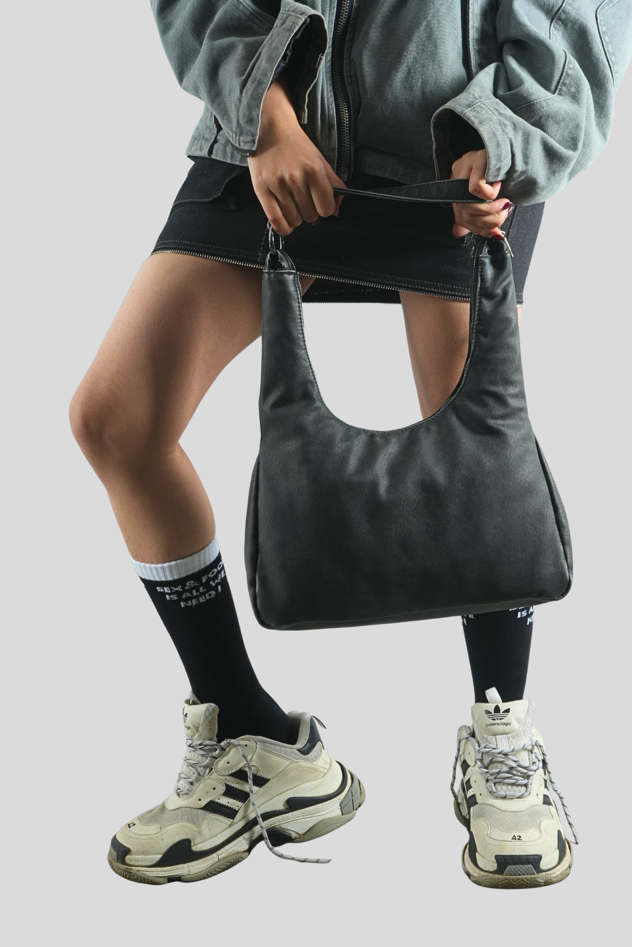 Noir Flux Shoulder Bag