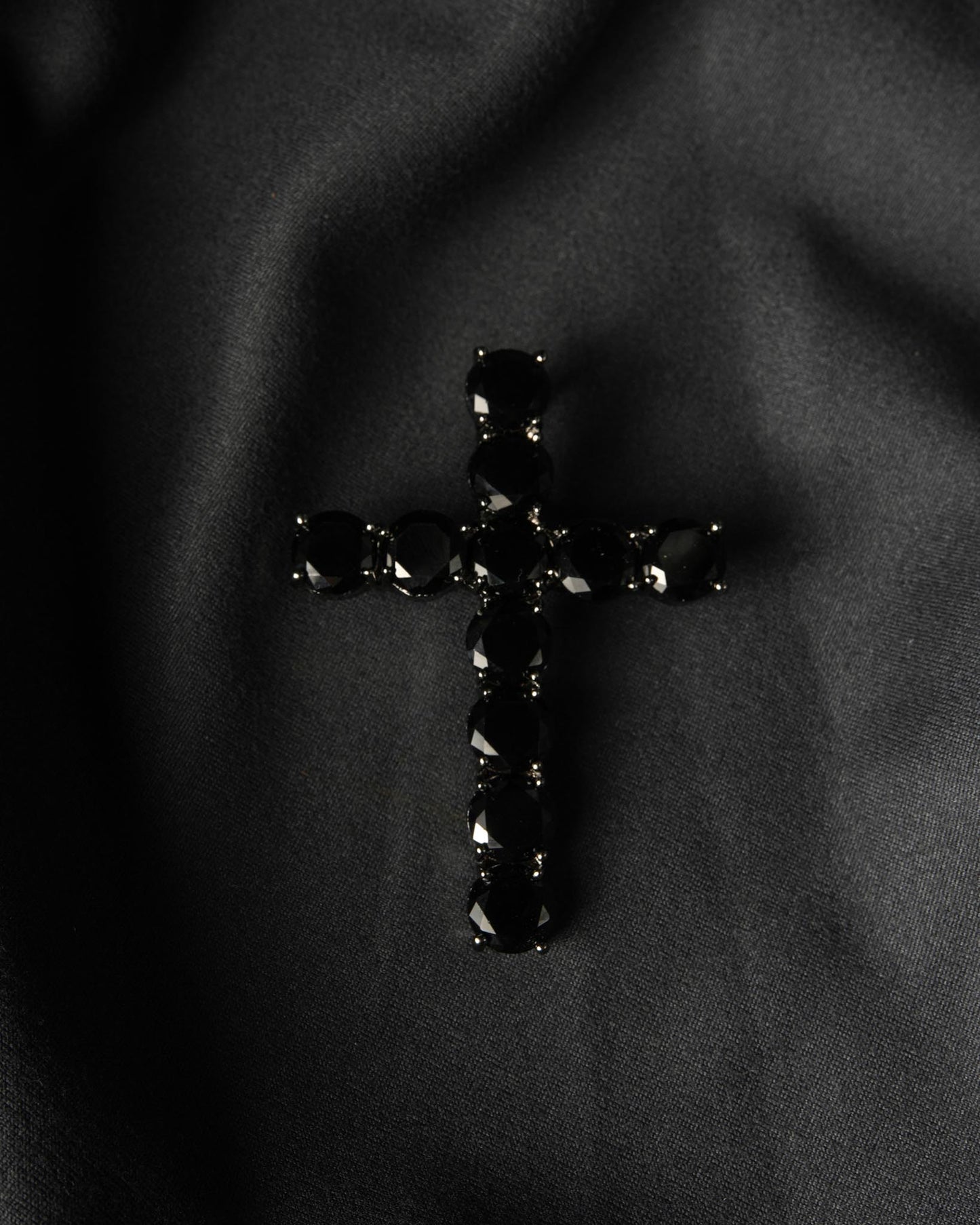 Manaca Midnight Cross Pendant