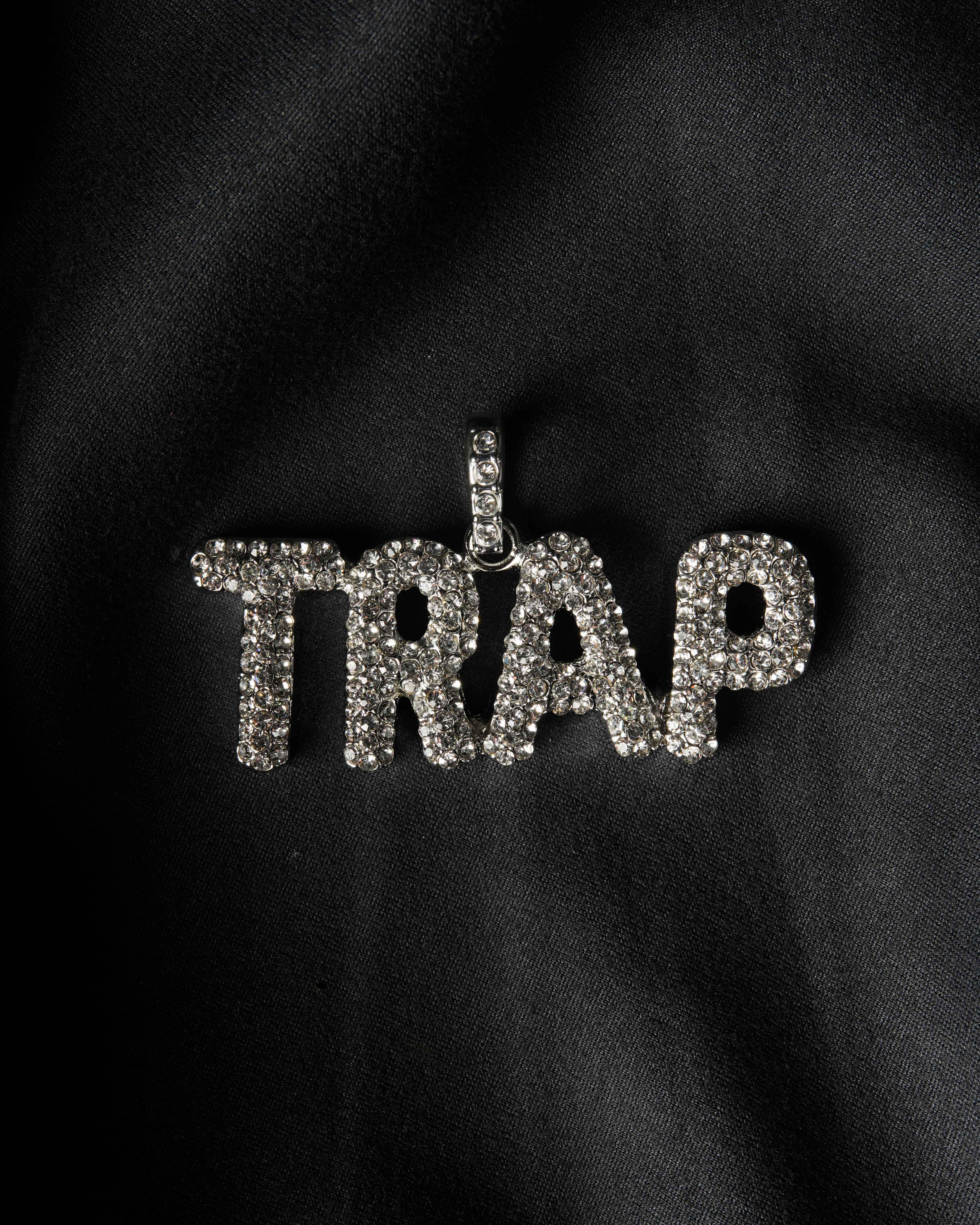 Manaca Trap Pendant