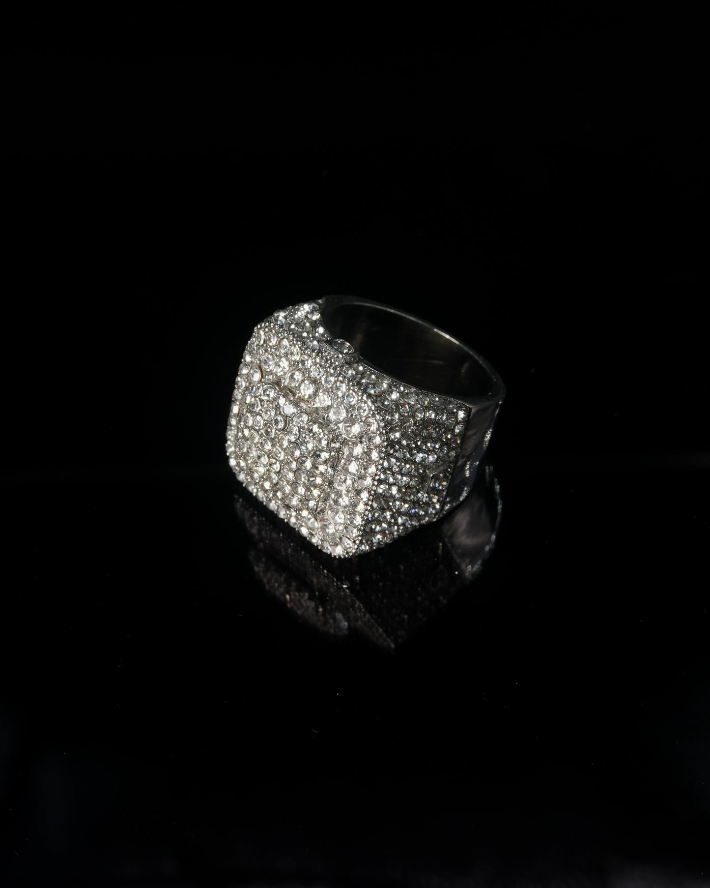 Manaca Void Matrix Ring