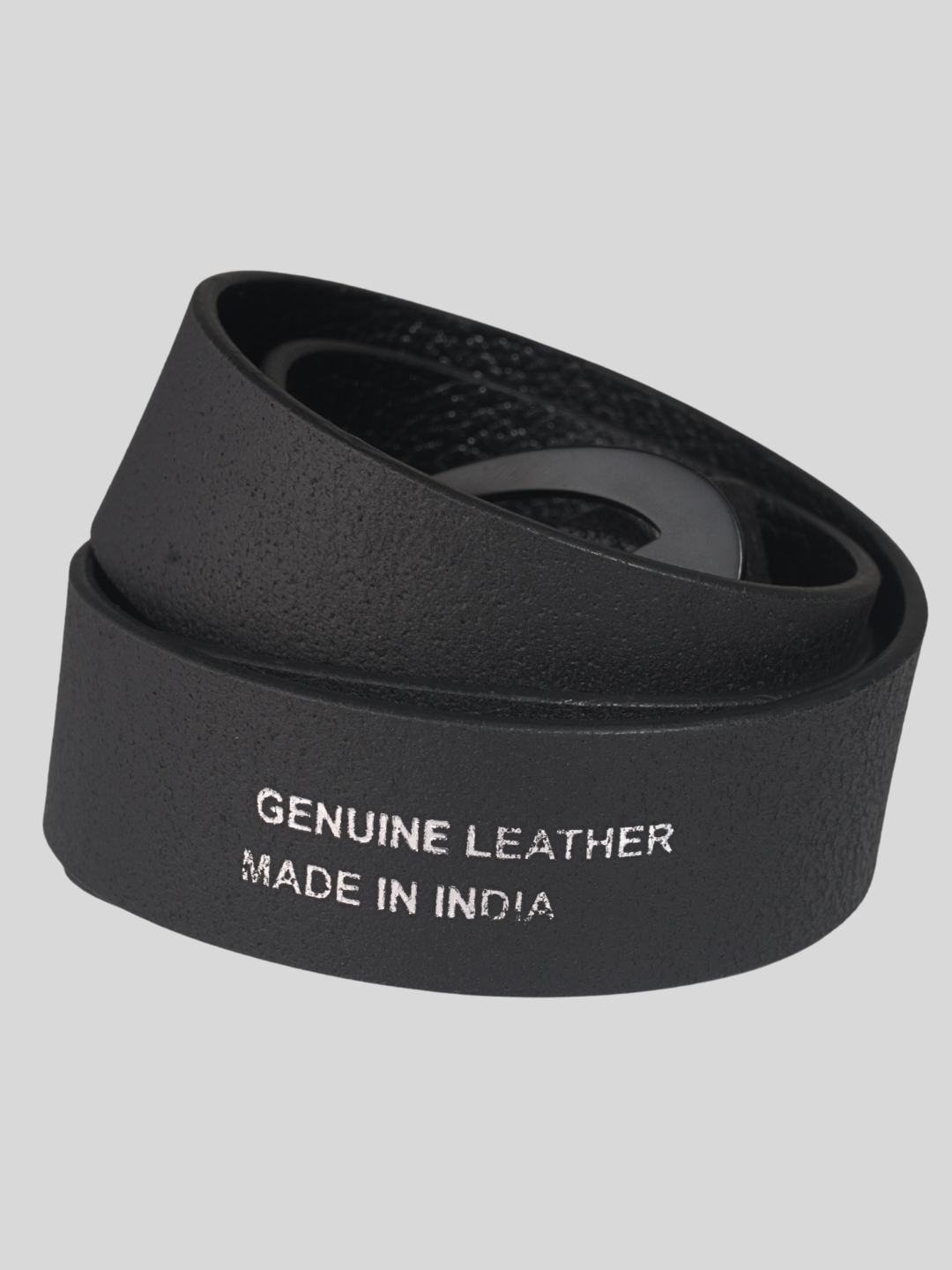 Manaca Font (Black Matte)