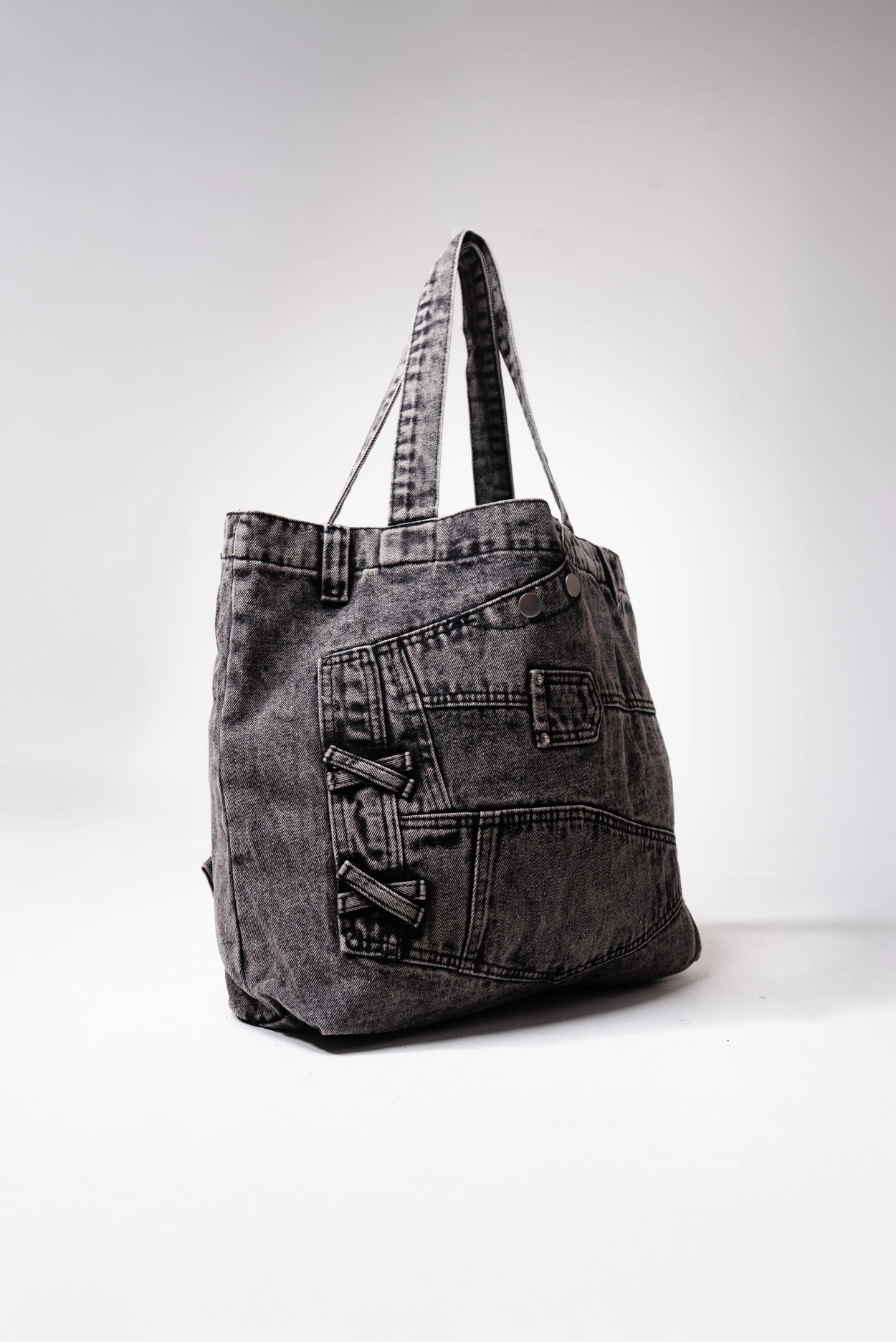 MANACA Ashrift Tote
