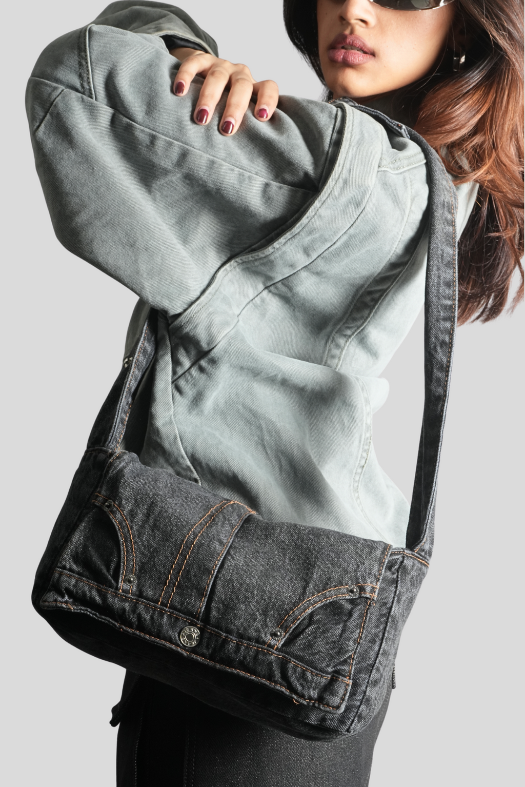 BLACKOUT DENIM SLING