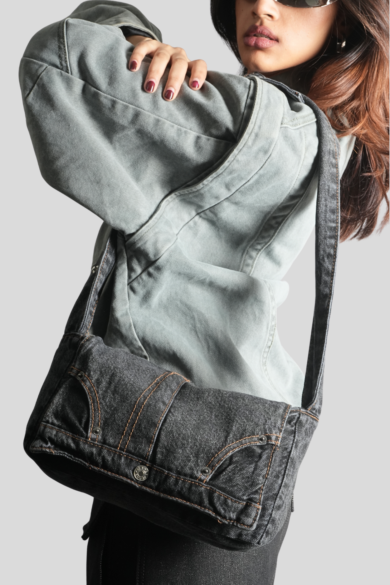 BLACKOUT DENIM SLING