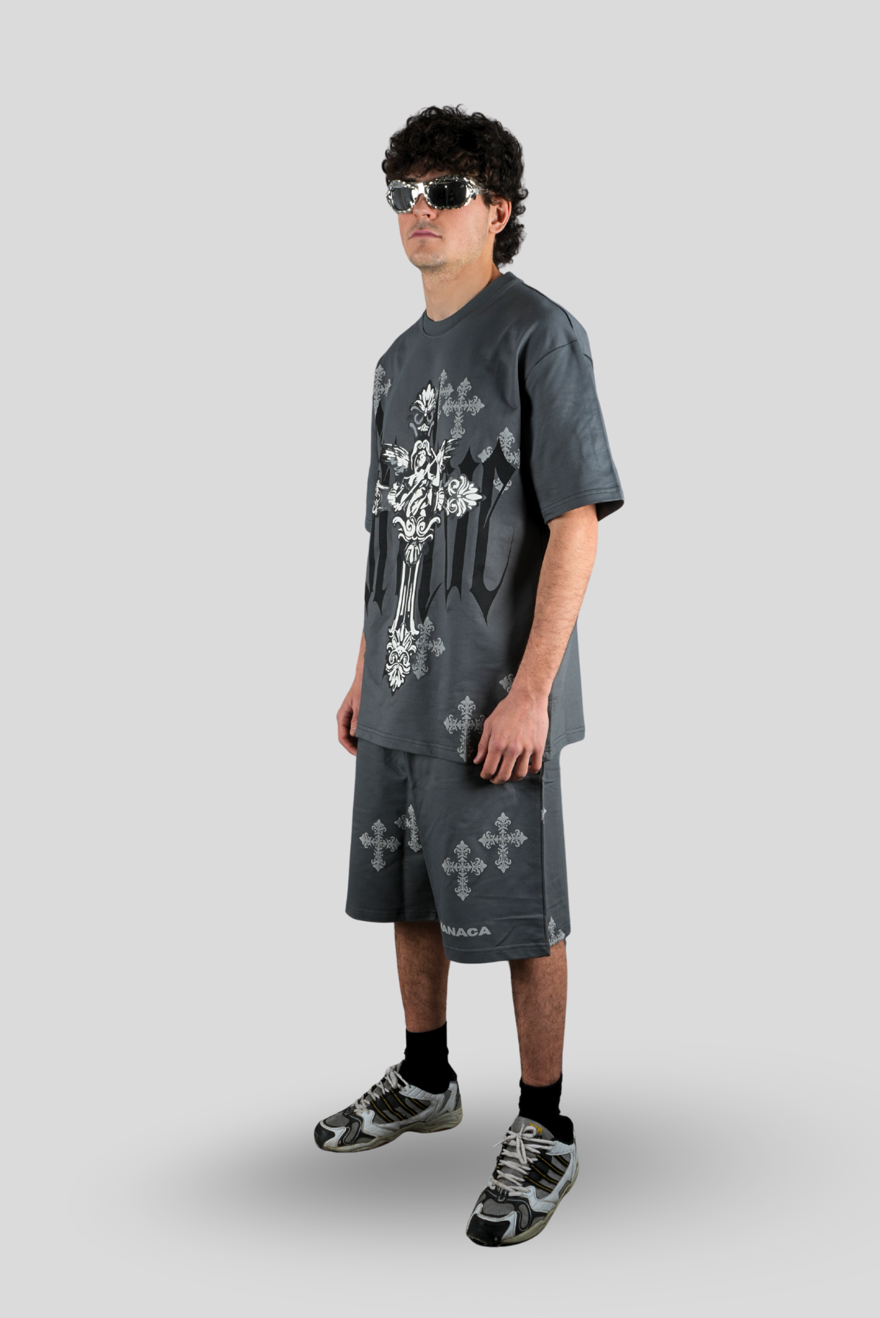 CRISS- CROSS TEE