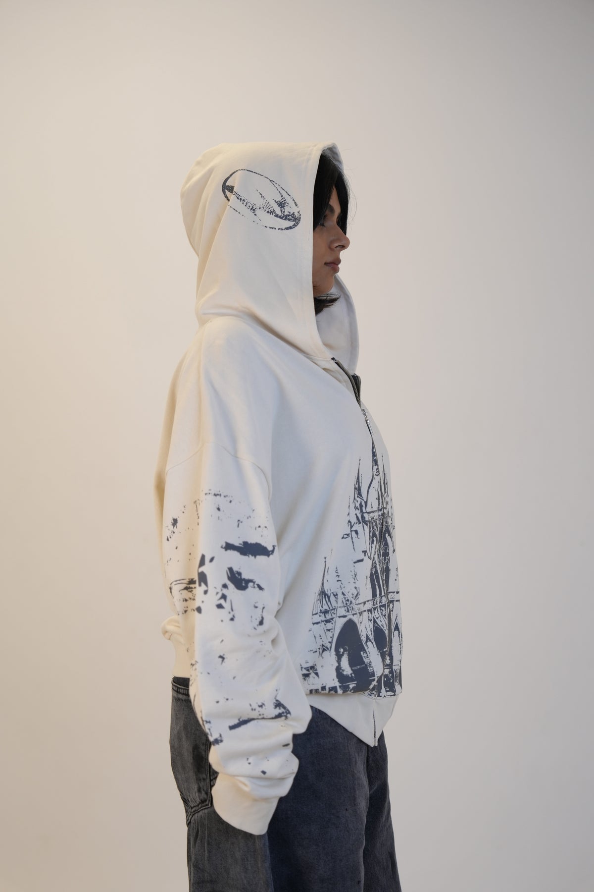 WHITE GRUNGE HOODIE