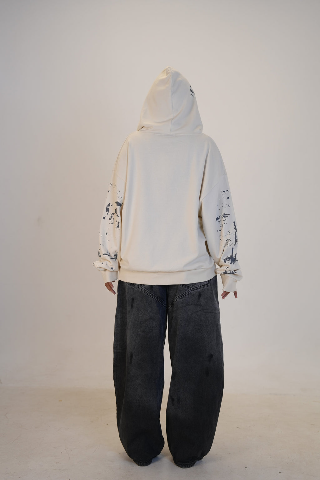 WHITE GRUNGE HOODIE