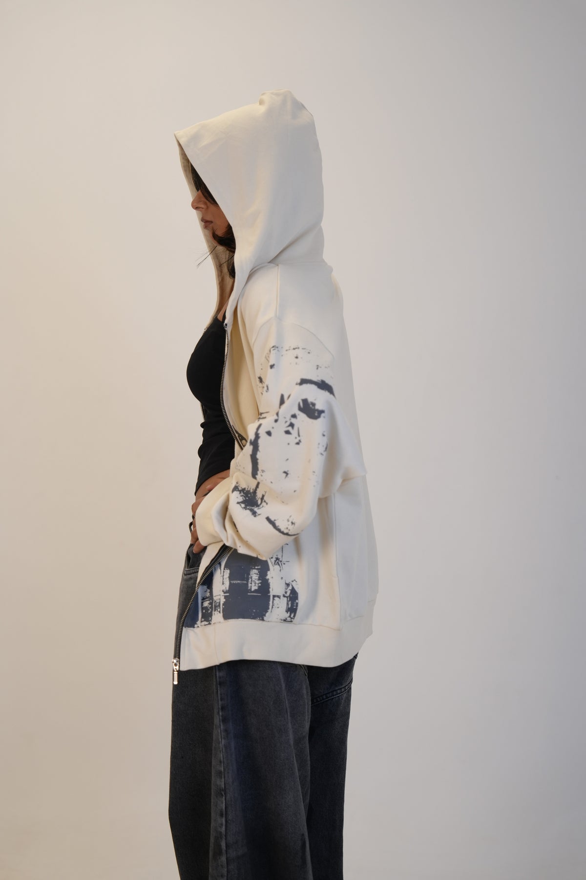 WHITE GRUNGE HOODIE
