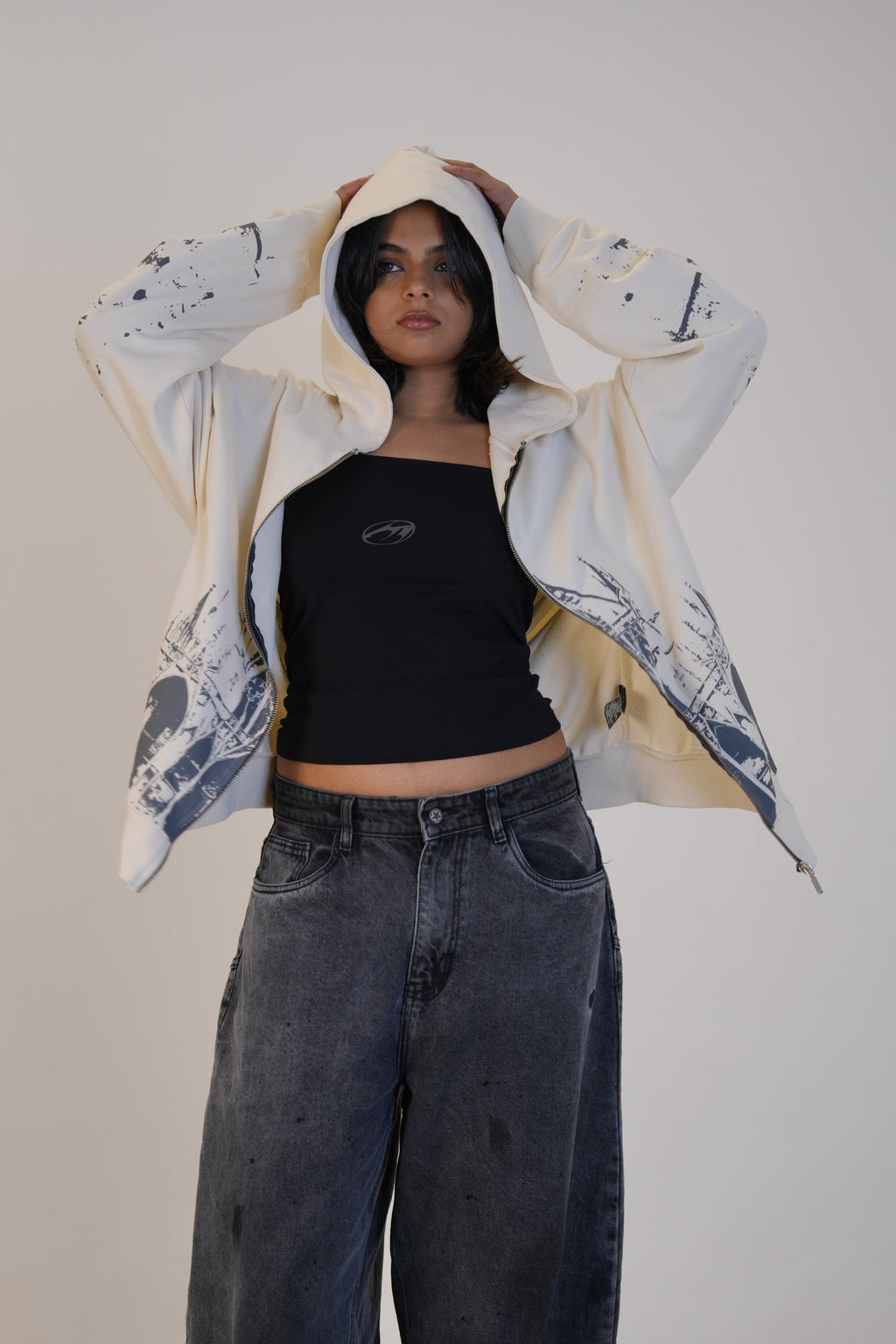 WHITE GRUNGE HOODIE