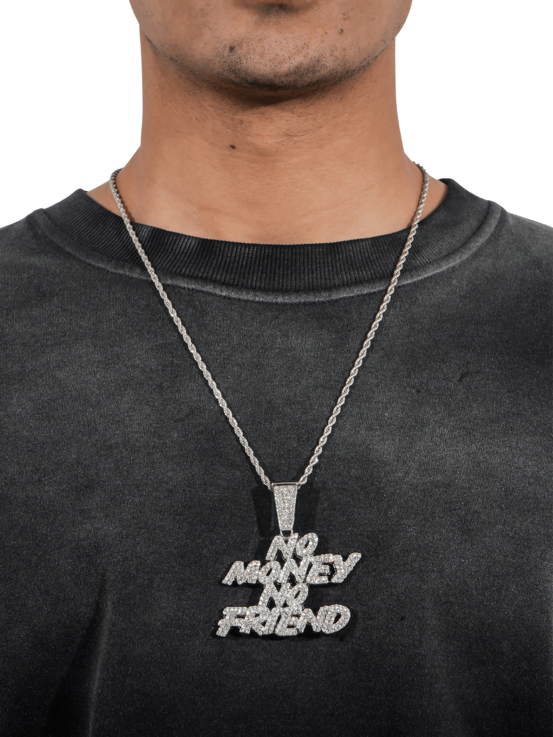 MANACA NO MONEY NO FRIEND PENDANT
