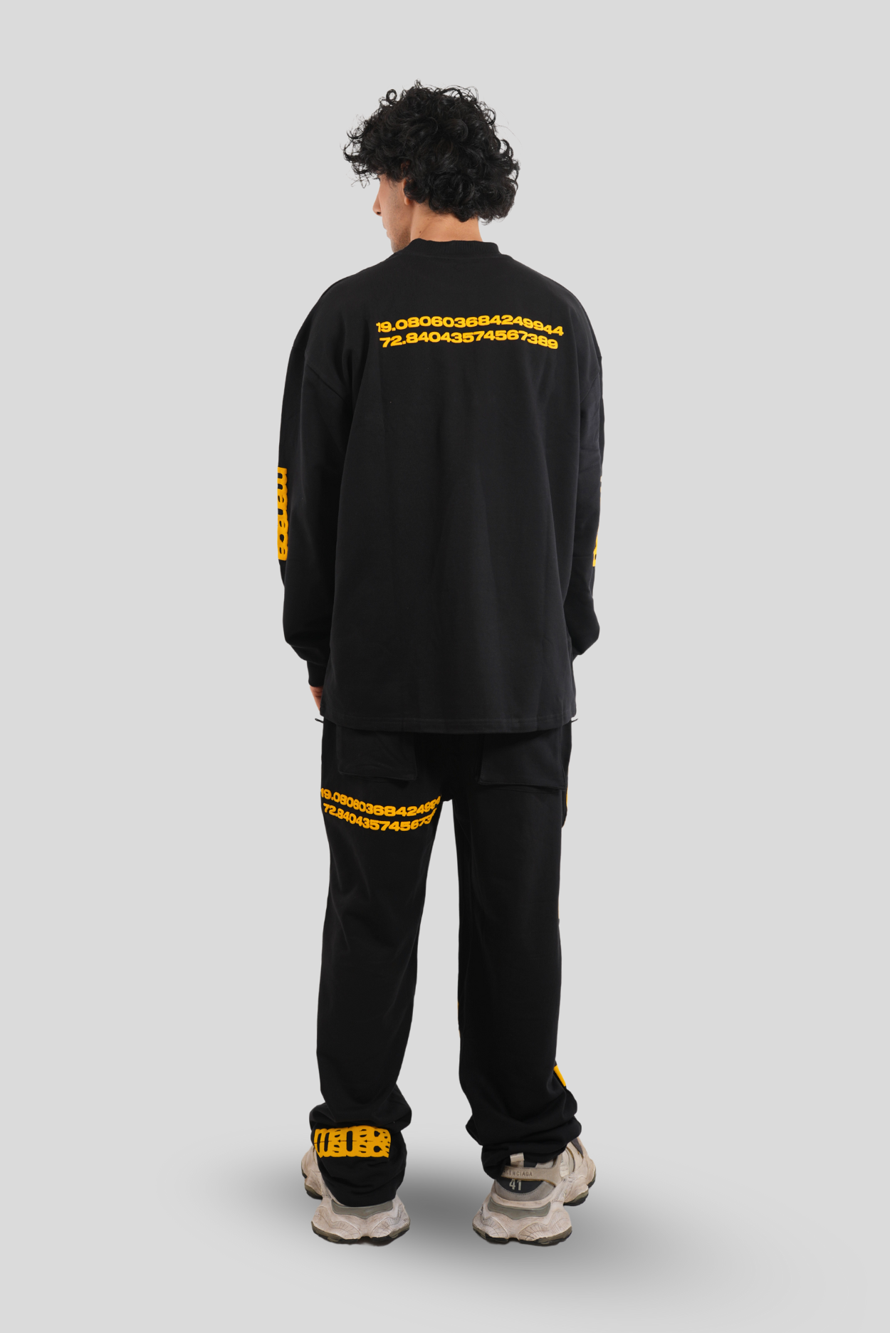 MANACA SWEATSHIRT