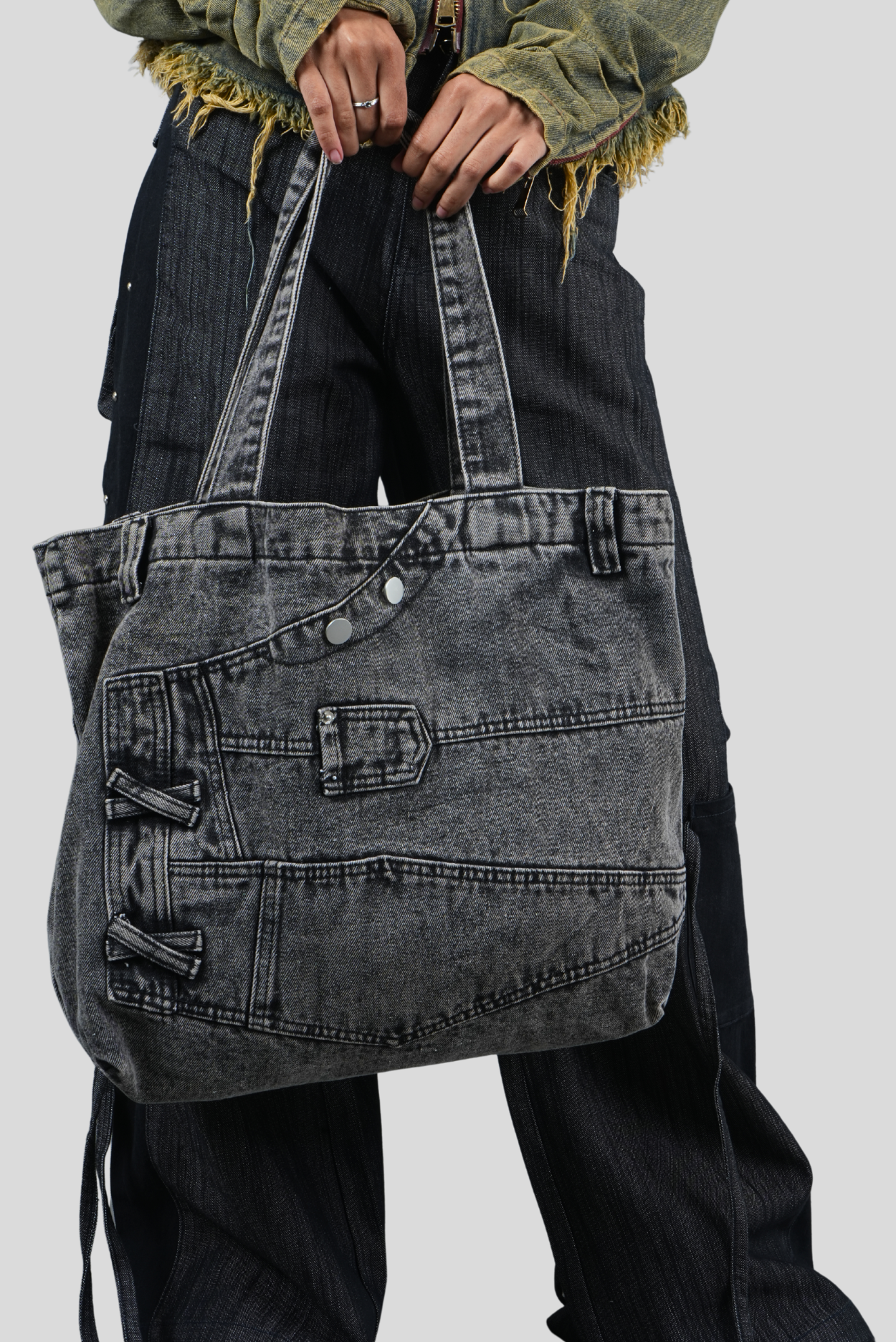 MANACA Ashrift Tote
