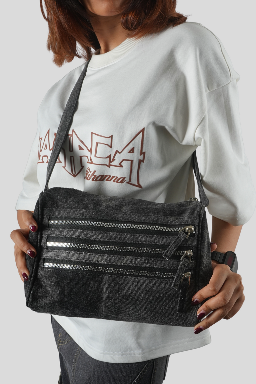 MANACA Zipray Shoulder Bag