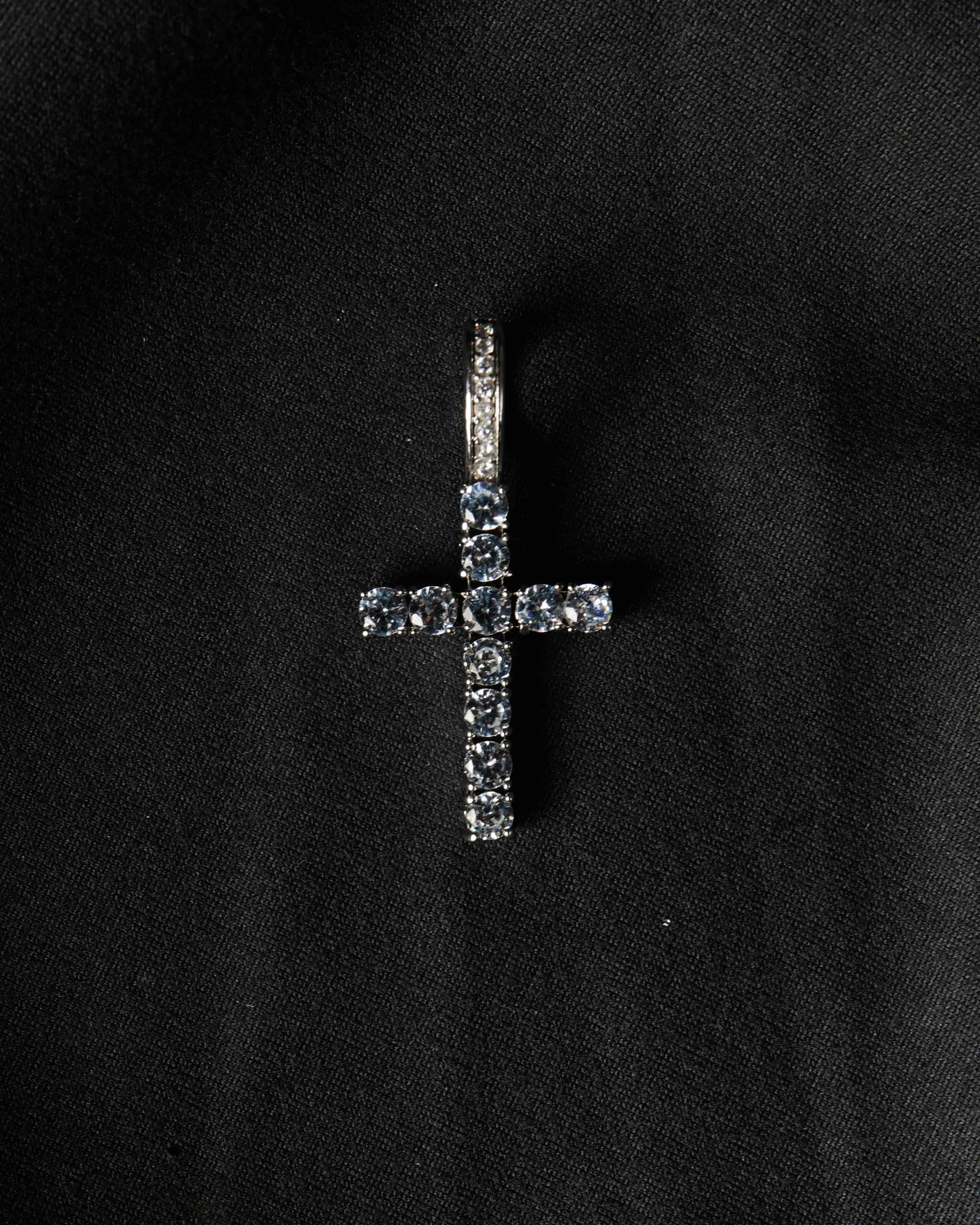 Manaca Crystal Halo Cross Pendant