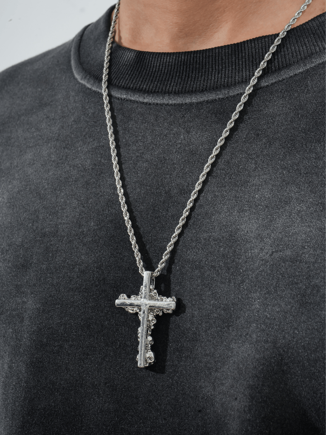 Manaca Relic Cross Pendant