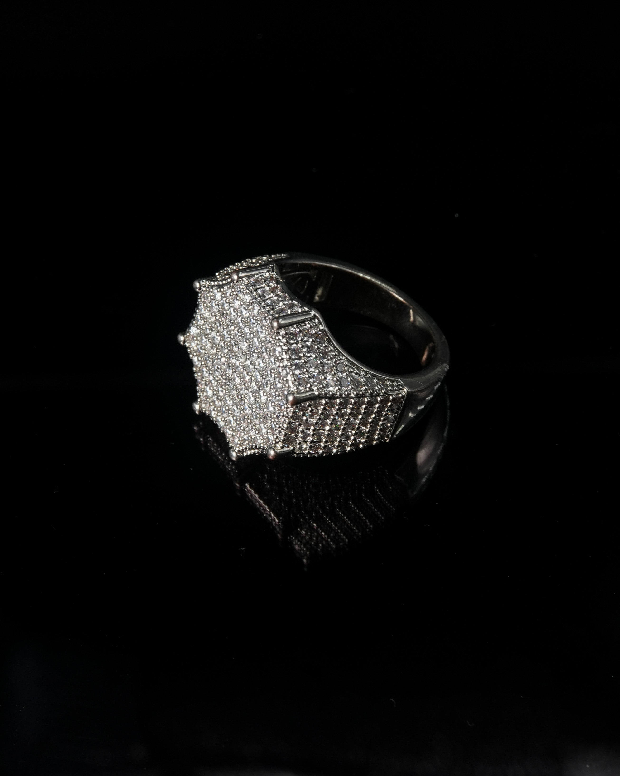 Manaca Octaforge Ring