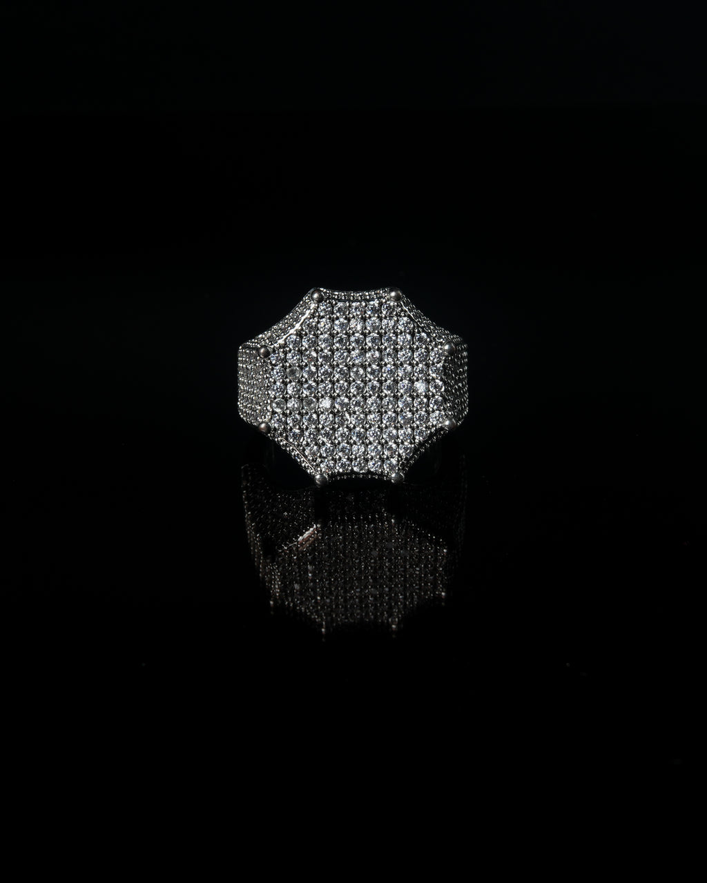 Manaca Octaforge Ring