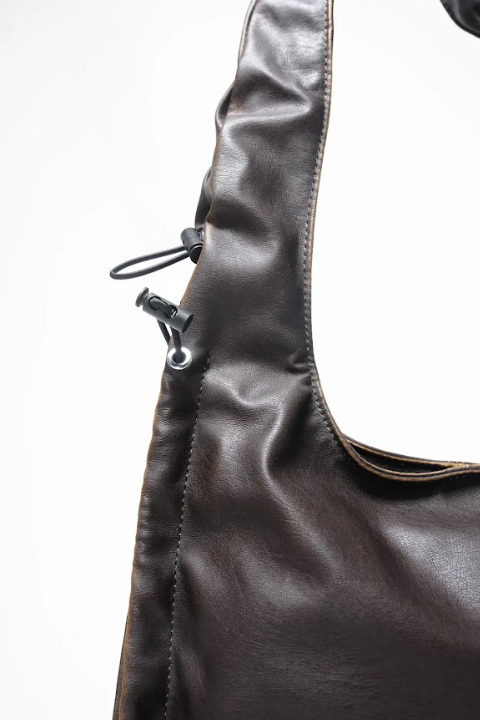 MANACA CORDLOCK SLING – DARK VINTAGE BROWN