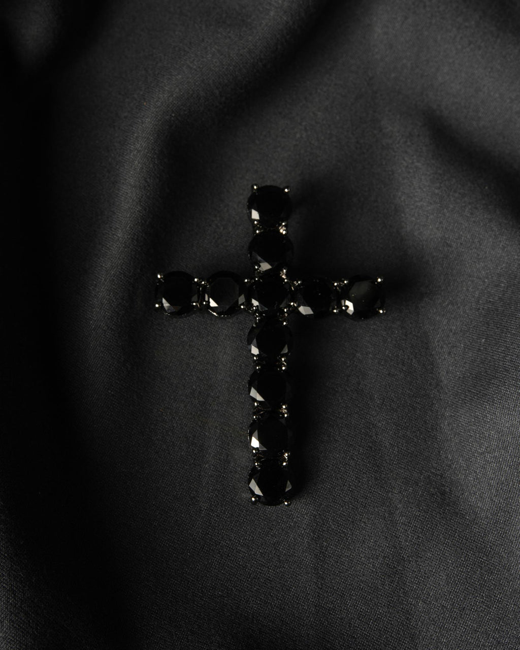 Manaca Midnight Cross Pendant
