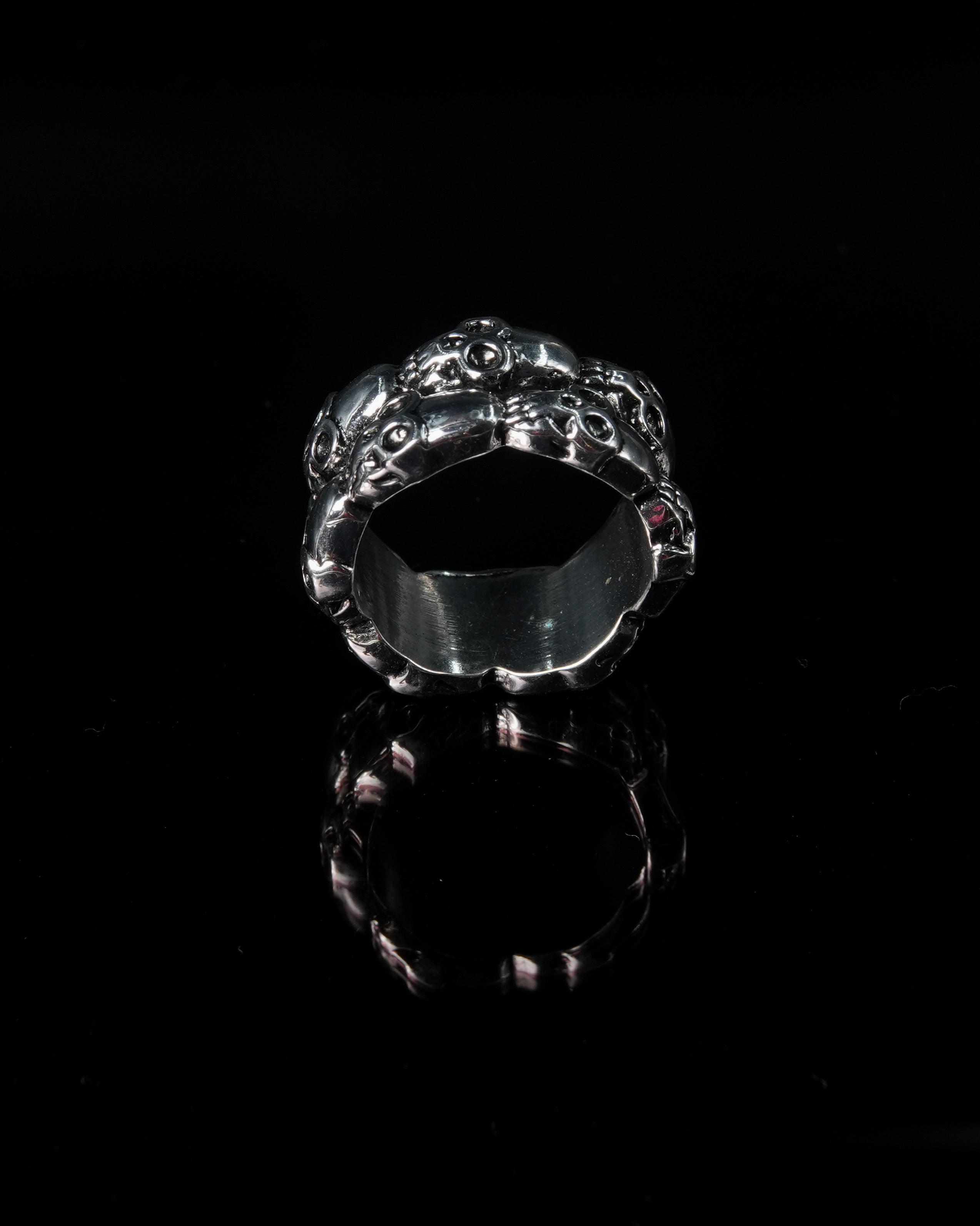 Manaca Skull Nexus Ring