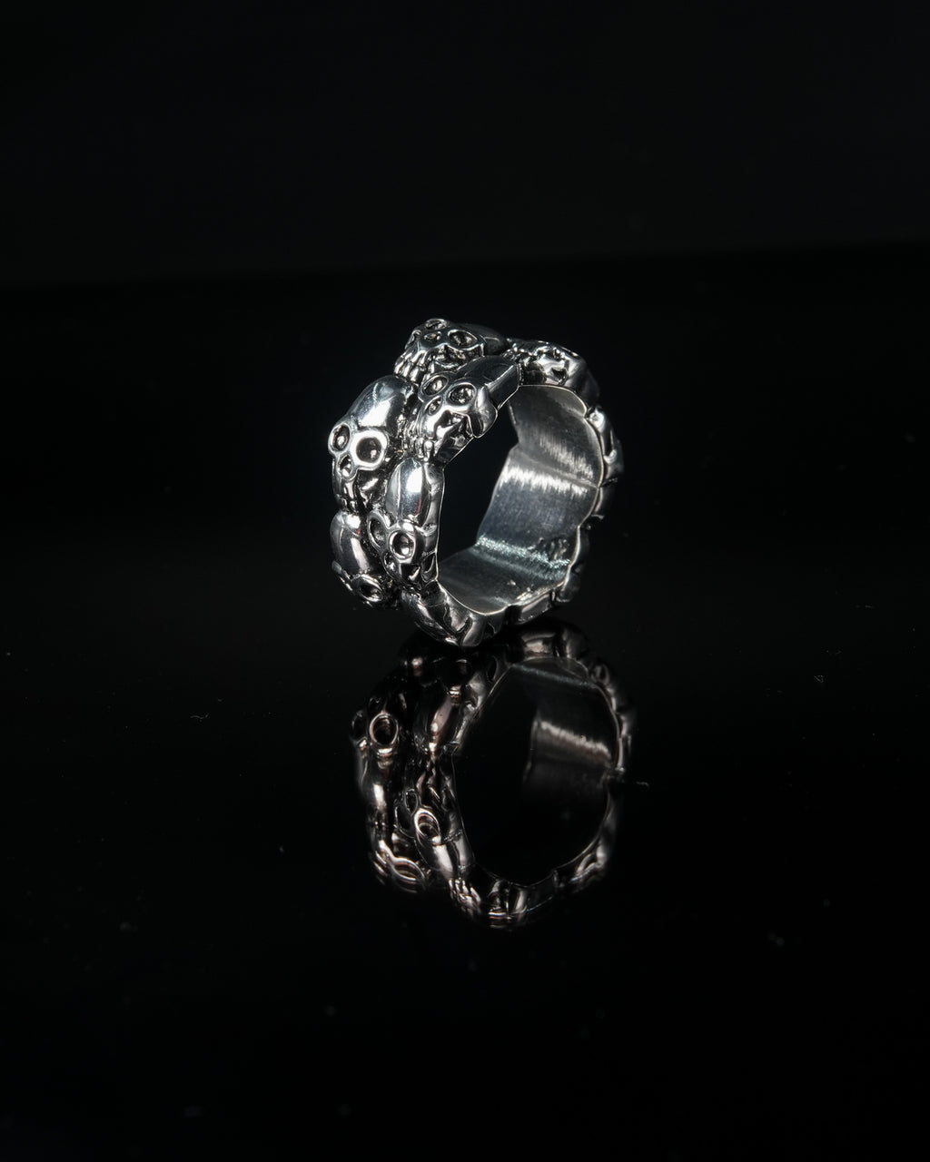 Manaca Skull Nexus Ring