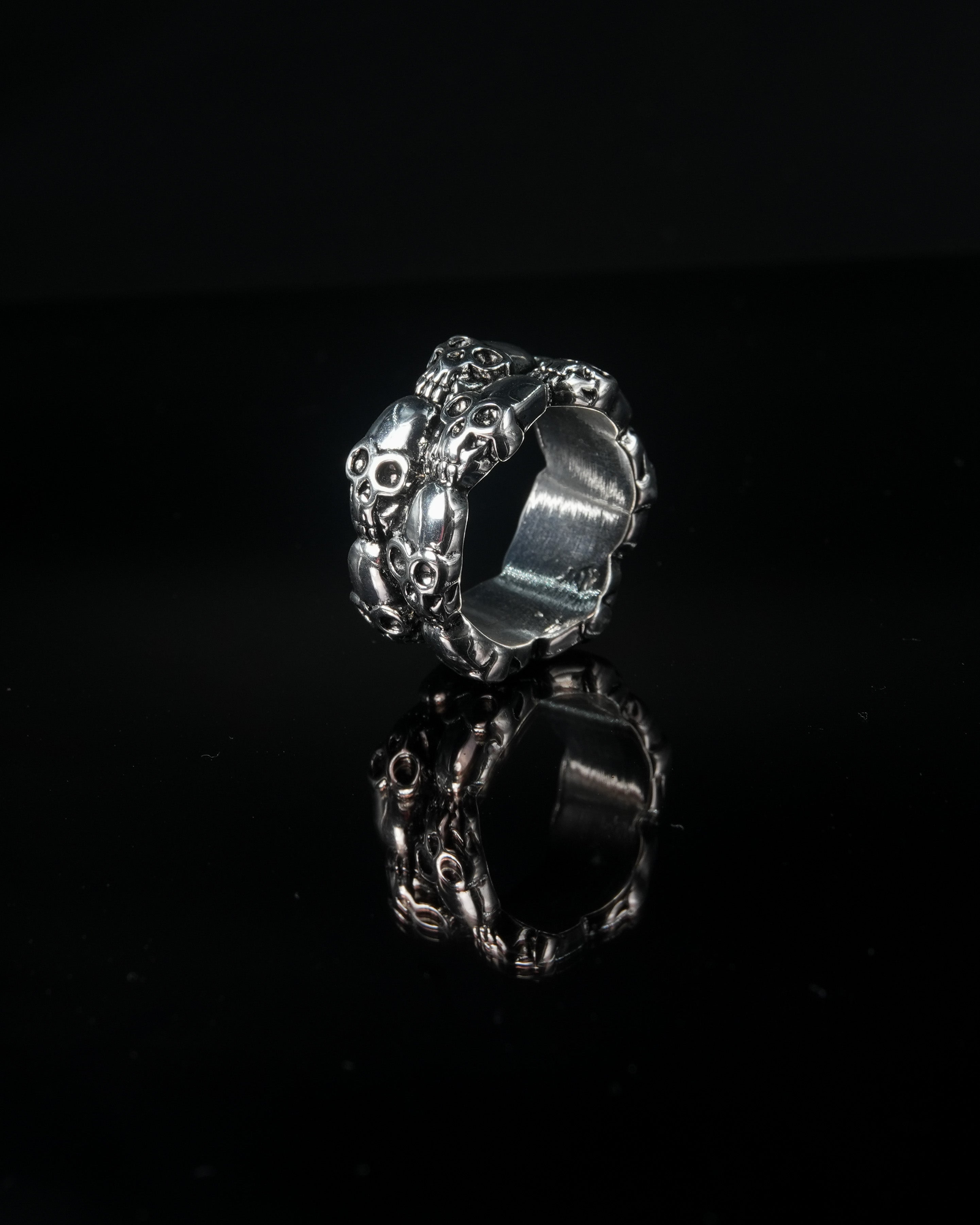 Manaca Skull Nexus Ring