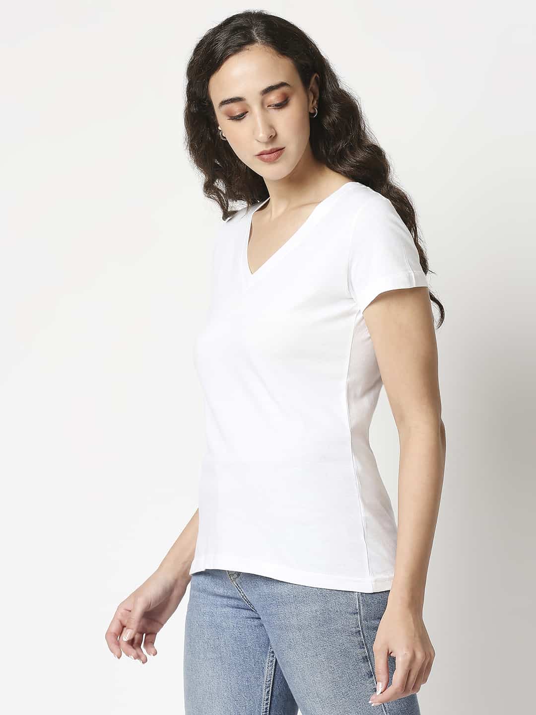 The Manaca Vintage V- neck T-shirt- White